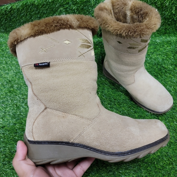 Sporto Shoes | Sporto Polartec Womens Leather (E041) | Color: Cream/White | Size: 6.5 | Explicitcloset's Closet